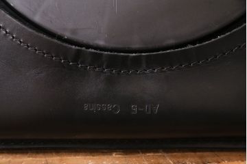 中古　Cassina(カッシーナ)　 CAB(キャブ) アームレスチェア (定価約17万円)(2)
