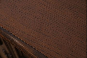 ヴィンテージ家具　イギリスビンテージ　オーク材　高級感漂うサイドボード(サイドキャビネット)