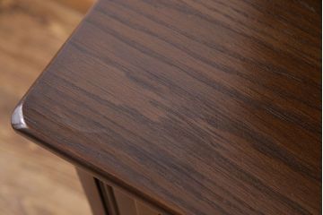 ヴィンテージ家具　イギリスビンテージ　オーク材　素朴な雰囲気漂うカップボード(食器棚、収納棚)