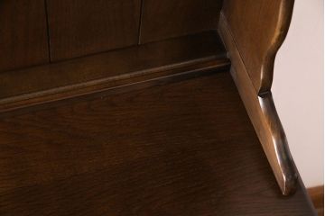 ヴィンテージ家具　イギリスビンテージ　オーク材　素朴な雰囲気漂うカップボード(食器棚、収納棚)
