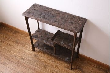 中古　伝統工芸　日光彫りが細部まで施された飾り棚(違い棚)