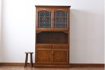 中古美品　三越・Brugge(ブルージュ)シリーズ　木のぬくもり溢れるキッチンキャビネット(食器棚、飾り棚、戸棚)(1)