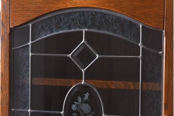 中古美品　三越・Brugge(ブルージュ)シリーズ　木のぬくもり溢れるキッチンキャビネット(食器棚、飾り棚、戸棚)(1)