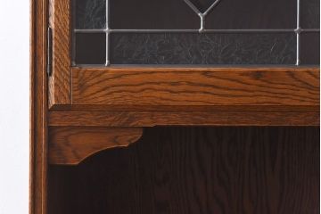 中古美品　三越・Brugge(ブルージュ)シリーズ　木のぬくもり溢れるキッチンキャビネット(食器棚、飾り棚、戸棚)(1)