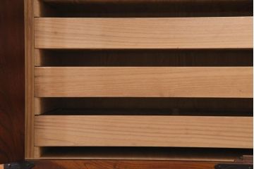 リメイク家具　伝統民芸　岩谷堂箪笥　脚付　和タンスと収納棚の2wayサイドボード(衣装箪笥)