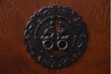 リメイク家具　伝統民芸　岩谷堂箪笥　脚付　和タンスと収納棚の2wayサイドボード(衣装箪笥)