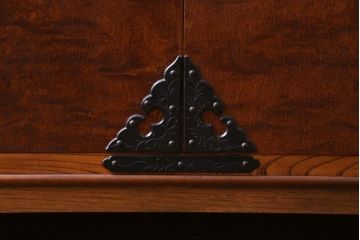 リメイク家具　伝統民芸　岩谷堂箪笥　脚付　和タンスと収納棚の2wayサイドボード(衣装箪笥)