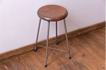 アンティーク雑貨　ラフジュ工房オリジナル　シンプルな細身の鉄脚が魅力の丸スツール(椅子、チェア)(1)