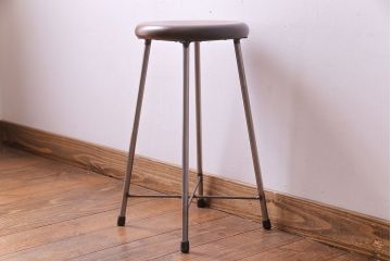 アンティーク雑貨　ラフジュ工房オリジナル　シンプルな細身の鉄脚が魅力の丸スツール(椅子、チェア)(1)