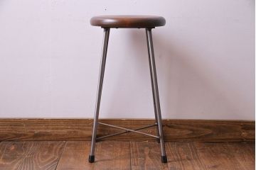 アンティーク雑貨　ラフジュ工房オリジナル　シンプルな細身の鉄脚が魅力の丸スツール(椅子、チェア)(1)