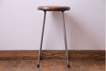 アンティーク雑貨　ラフジュ工房オリジナル　シンプルな細身の鉄脚が魅力の丸スツール(椅子、チェア)(2)