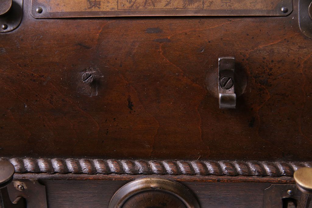 アンティーク雑貨　昭和レトロ　昔懐かしいムード漂うキャッシュレジスター(キャッシャー、金銭登録機)