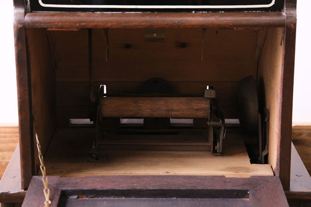 アンティーク雑貨　昭和レトロ　昔懐かしいムード漂うキャッシュレジスター(キャッシャー、金銭登録機)