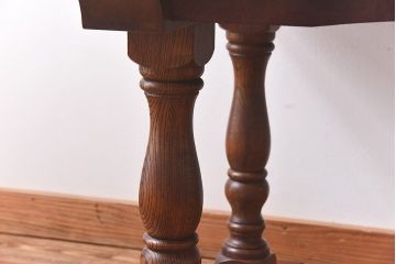 中古　ナラ材　上質なつくりのダイニングテーブル(作業台、作業テーブル)