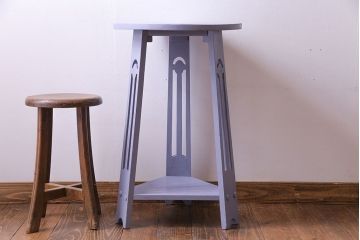 ペイント家具　淡い色合いが可愛いサイドテーブル(カフェテーブル、ラウンドテーブル、飾り台)