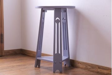 ペイント家具　淡い色合いが可愛いサイドテーブル(カフェテーブル、ラウンドテーブル、飾り台)