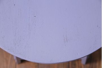 ペイント家具　淡い色合いが可愛いサイドテーブル(カフェテーブル、ラウンドテーブル、飾り台)