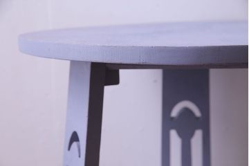 ペイント家具　淡い色合いが可愛いサイドテーブル(カフェテーブル、ラウンドテーブル、飾り台)