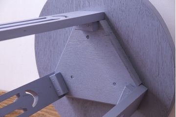 ペイント家具　淡い色合いが可愛いサイドテーブル(カフェテーブル、ラウンドテーブル、飾り台)