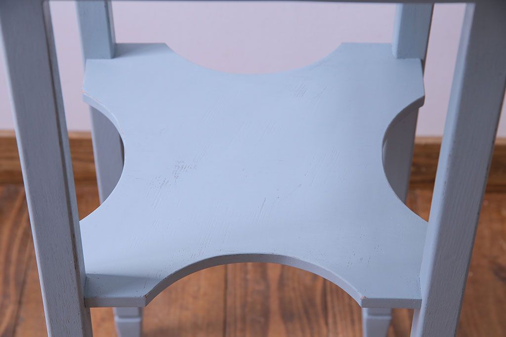 ペイント家具　落ち着いた水色がおしゃれなサイドテーブル(カフェテーブル、飾り台)