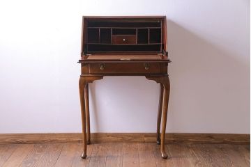 アンティーク家具　イギリスアンティーク　猫脚とパーケットがおしゃれなライティングビューロー(簿記机、在宅ワーク、在宅用引き出し、デスク)