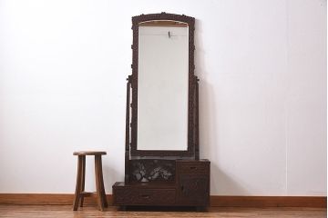 アンティーク家具　伝統工芸　軽井沢彫り　透かし彫りが目を引くドレッサー(鏡台)
