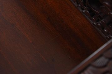 アンティーク家具　伝統工芸　軽井沢彫り　透かし彫りが目を引くドレッサー(鏡台)