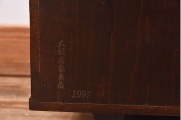 アンティーク家具　伝統工芸　軽井沢彫り　透かし彫りが目を引くドレッサー(鏡台)