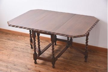アンティーク家具　イギリスアンティーク　優雅なデザインのバタフライテーブル(エクステンションテーブル、ダイニングテーブル)
