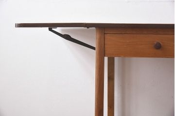 ヴィンテージ家具　イギリスビンテージ　ウォールナット　シンプルなサイドワゴン(サイドテーブル、脇机)