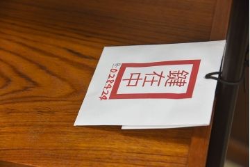 北欧家具　チーク材　引き出せる作業台が便利な飾り棚(キャビネット、シェルフ、ラック)