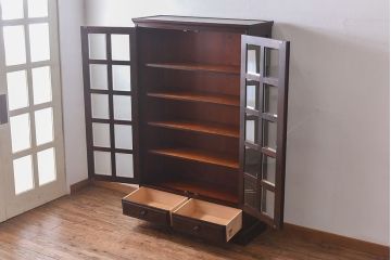 中古　美品　北海道民芸家具　落ち着いた色味のブックケース(本箱、収納棚、戸棚)(定価41万円)