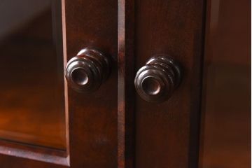 中古　美品　北海道民芸家具　落ち着いた色味のブックケース(本箱、収納棚、戸棚)(定価41万円)