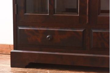 中古　美品　北海道民芸家具　落ち着いた色味のブックケース(本箱、収納棚、戸棚)(定価41万円)