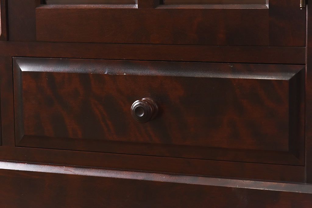 中古　美品　北海道民芸家具　落ち着いた色味のブックケース(本箱、収納棚、戸棚)(定価41万円)