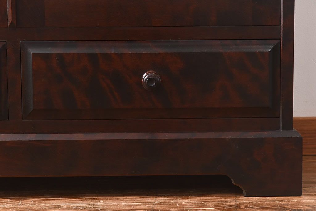 中古　美品　北海道民芸家具　落ち着いた色味のブックケース(本箱、収納棚、戸棚)(定価41万円)