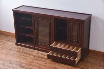 中古　民芸家具　水屋箪笥の面影を感じられる和モダンスタイルのサイドボード(収納棚、ローボード)