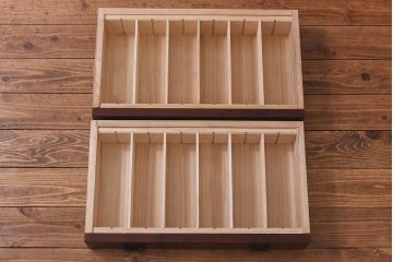 中古　民芸家具　水屋箪笥の面影を感じられる和モダンスタイルのサイドボード(収納棚、ローボード)