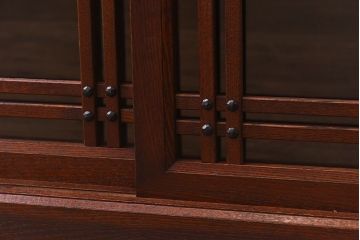 中古　民芸家具　水屋箪笥の面影を感じられる和モダンスタイルのサイドボード(収納棚、ローボード)