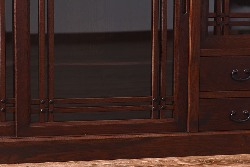 中古　民芸家具　水屋箪笥の面影を感じられる和モダンスタイルのサイドボード(収納棚、ローボード)