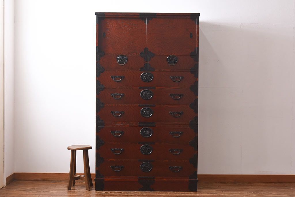 中古　駿河民芸　高級感あふれる雰囲気の重ね箪笥(衣装箪笥、引き出し)