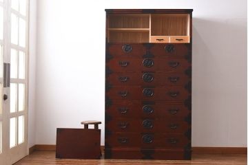 中古　駿河民芸　高級感あふれる雰囲気の重ね箪笥(衣装箪笥、引き出し)