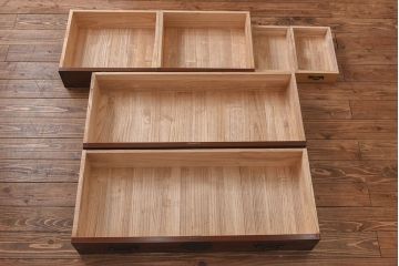 中古　駿河民芸　高級感あふれる雰囲気の重ね箪笥(衣装箪笥、引き出し)