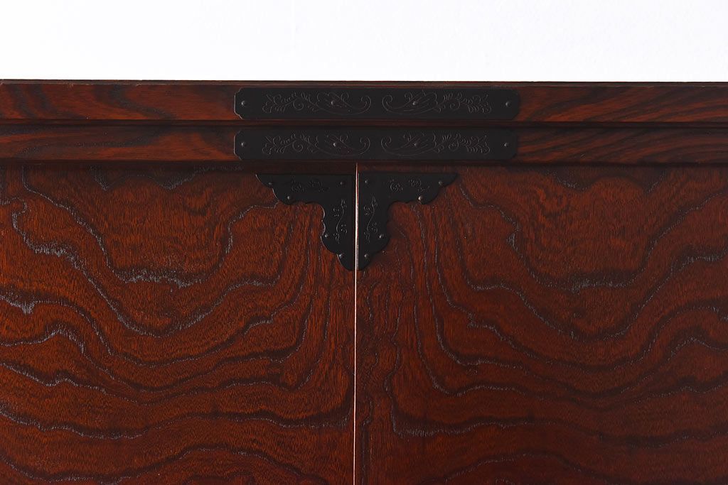 中古　駿河民芸　高級感あふれる雰囲気の重ね箪笥(衣装箪笥、引き出し)