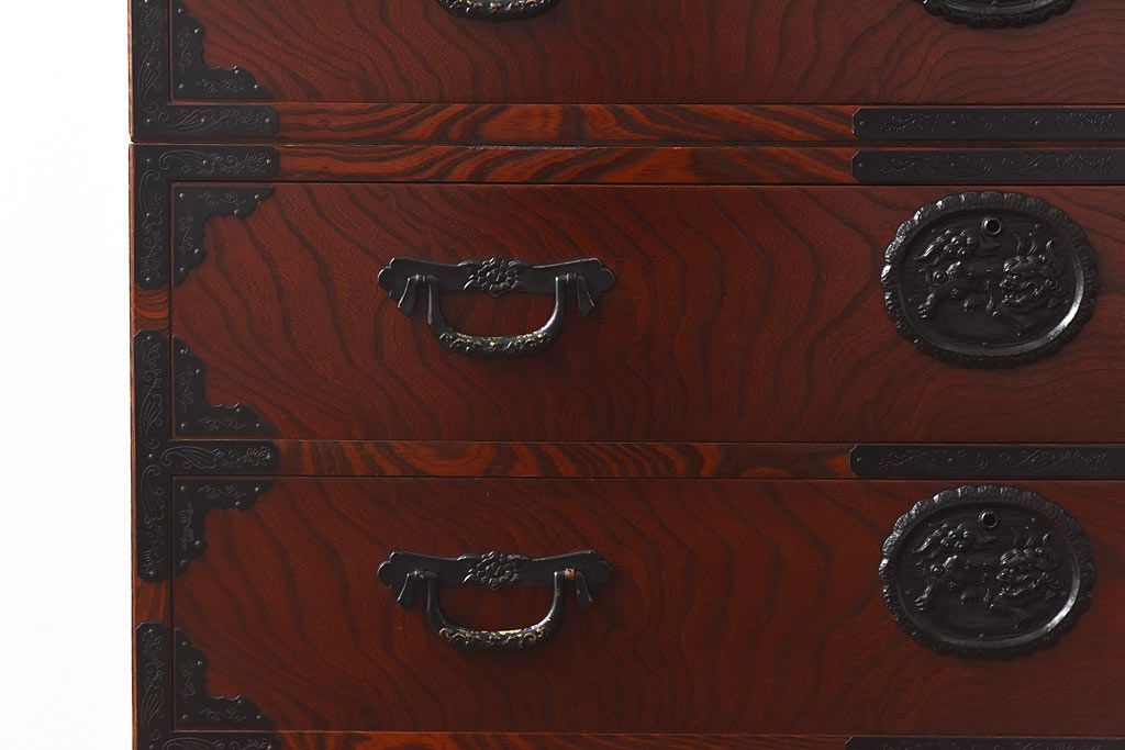 中古　駿河民芸　高級感あふれる雰囲気の重ね箪笥(衣装箪笥、引き出し)