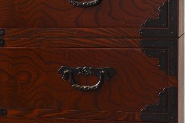 中古　駿河民芸　高級感あふれる雰囲気の重ね箪笥(衣装箪笥、引き出し)