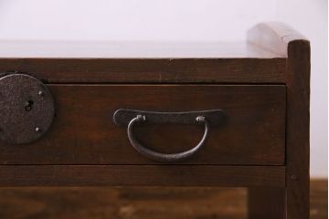 アンティーク家具　和製アンティーク　松材　素朴で味わい深い風合いの文机(ローテーブル、リビングテーブル、座卓)