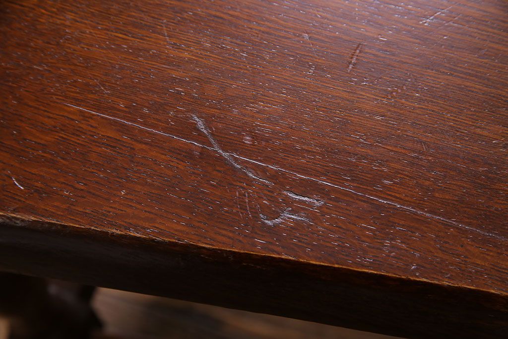 中古　透かし彫りが優し気な雰囲気のナラ材ダイニングチェア(ワークチェア、板座チェア、椅子)(1)