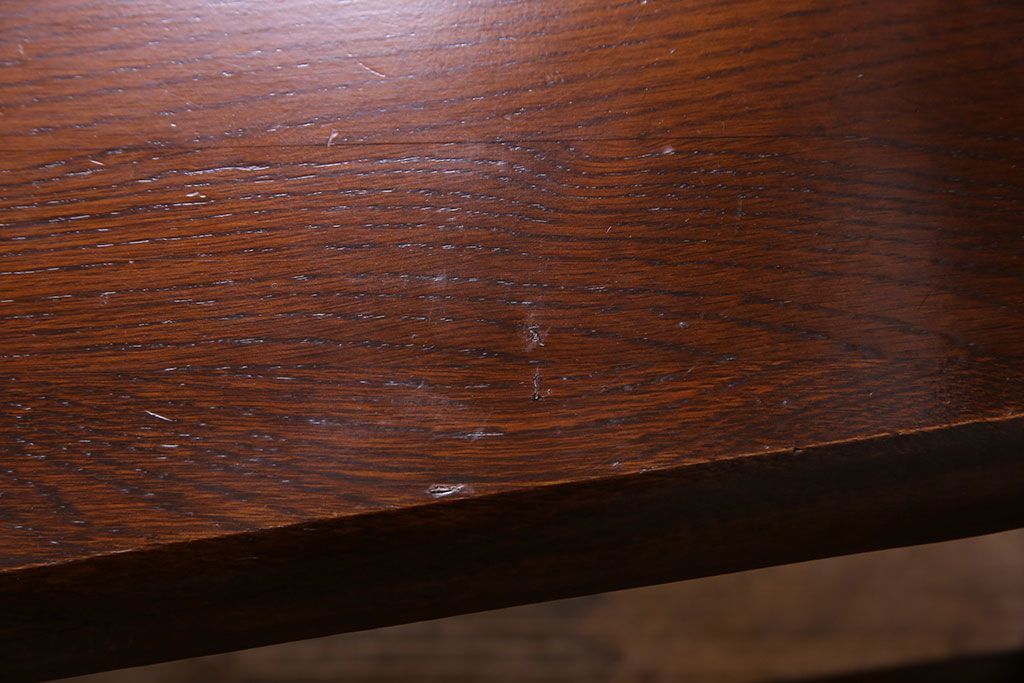 中古　透かし彫りが優し気な雰囲気のナラ材ダイニングチェア(ワークチェア、板座チェア、椅子)(2)