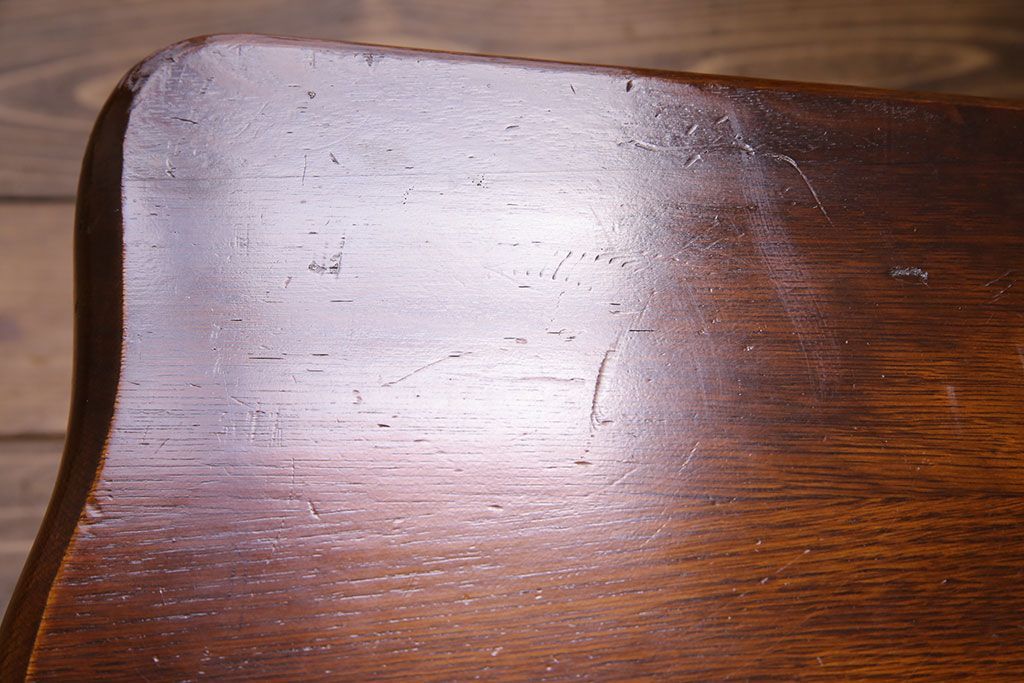 中古　透かし彫りが優し気な雰囲気のナラ材ダイニングチェア(ワークチェア、板座チェア、椅子)(2)